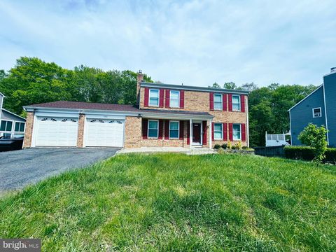 Photo of 13391 Packard Drive, WOODBRIDGE, VA 22193 (MLS # VAPW2117574)