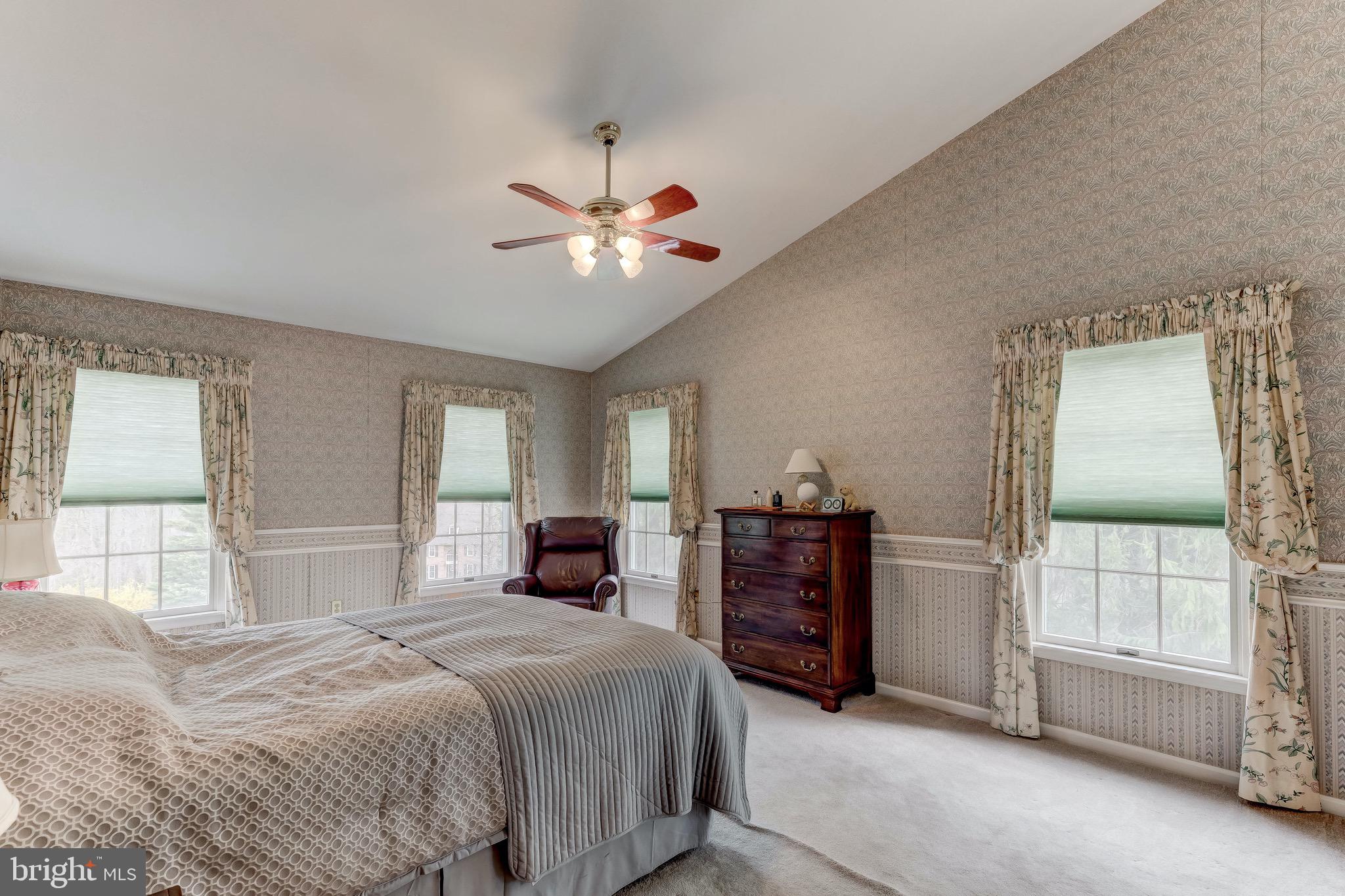 HUNT RIDGE NORTH - Residential