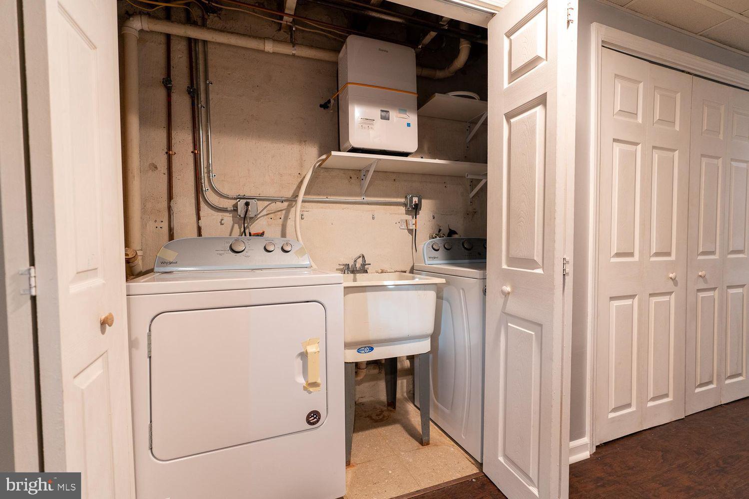 BAYVIEW - Residential Lease