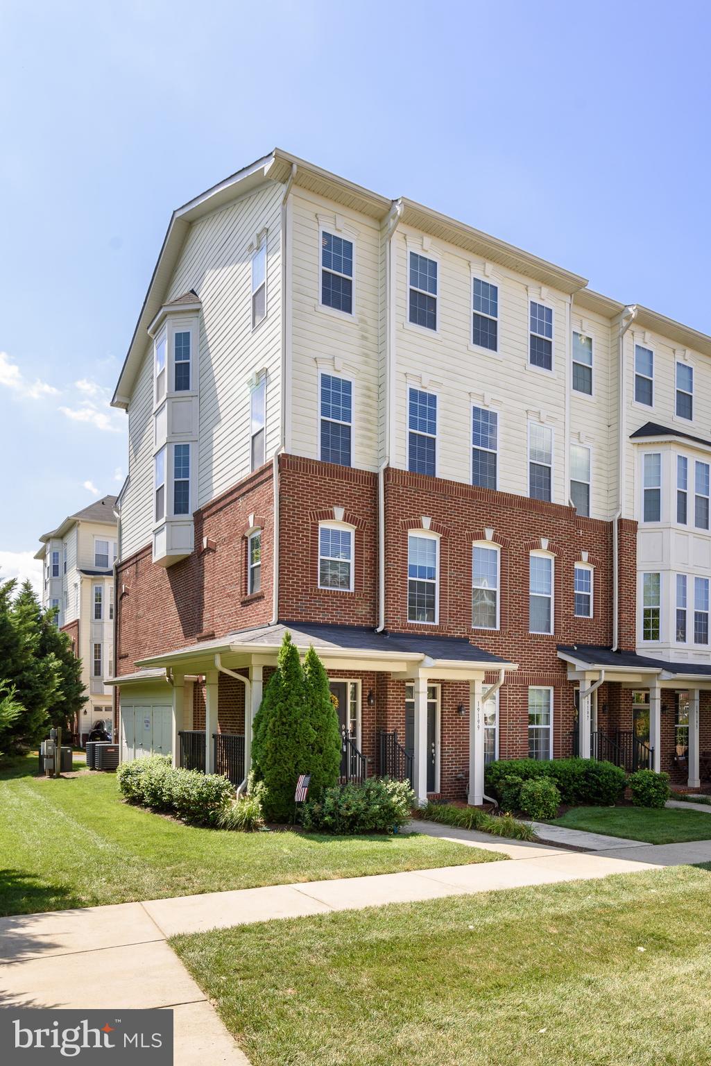 LINDEN ROW CONDOMINIUM - Residential