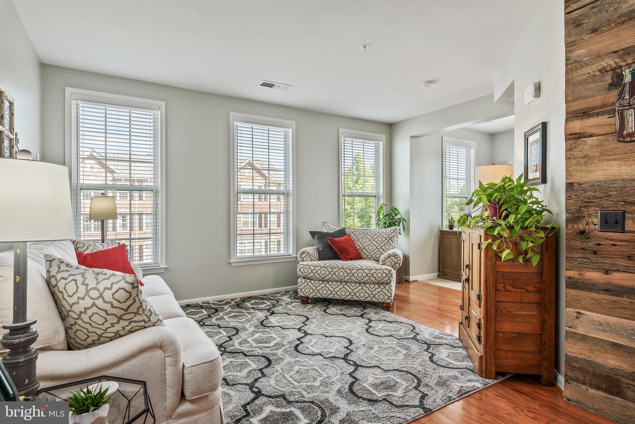 LINDEN ROW CONDOMINIUM - Residential