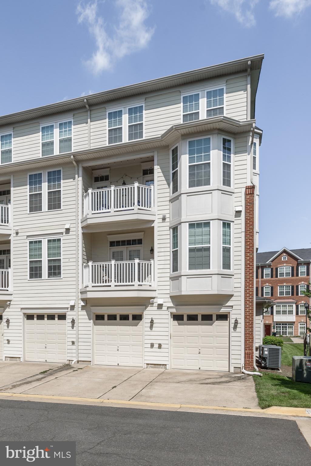 LINDEN ROW CONDOMINIUM - Residential