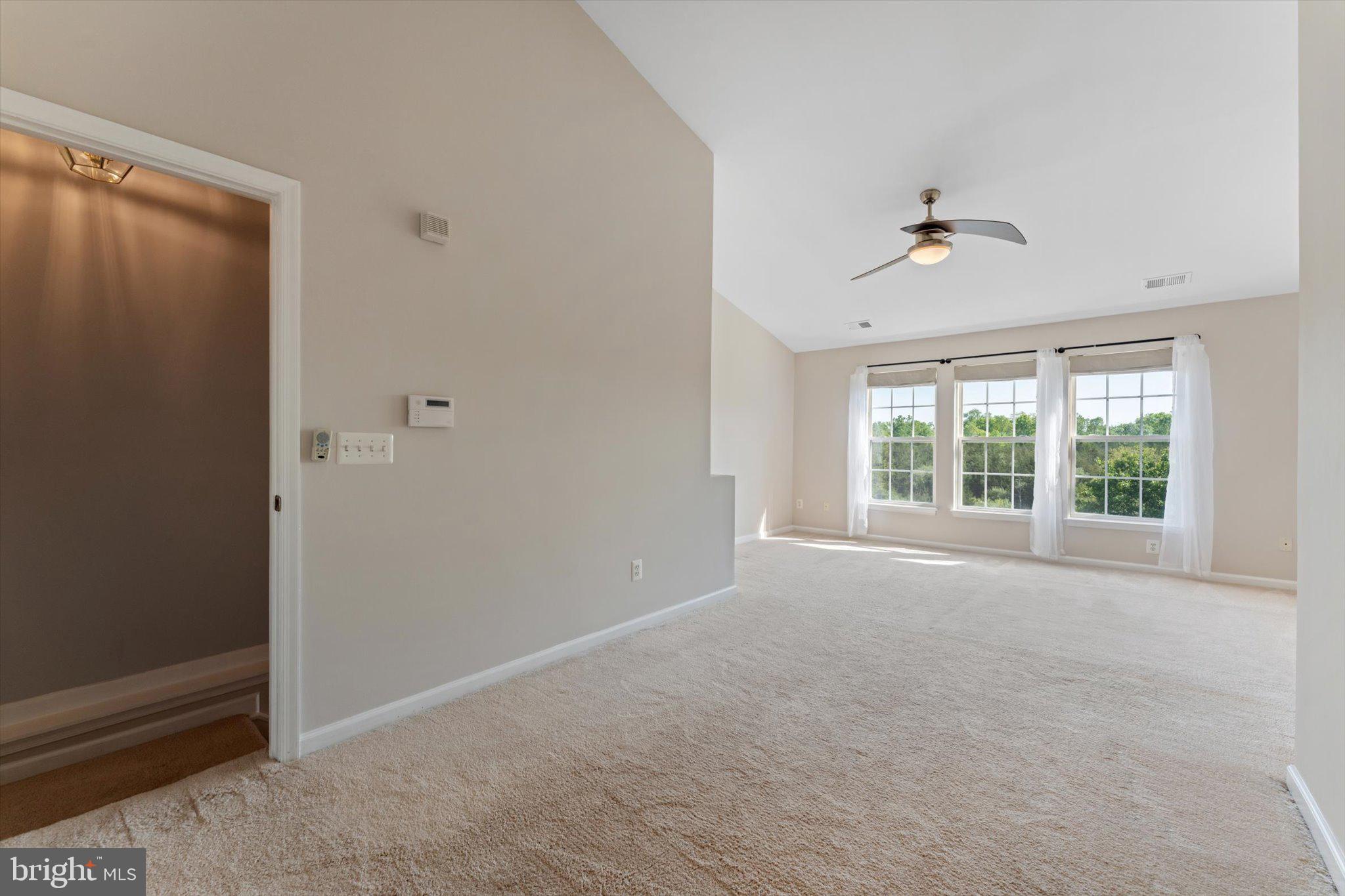 ASHBURN VILLAGE - Residential