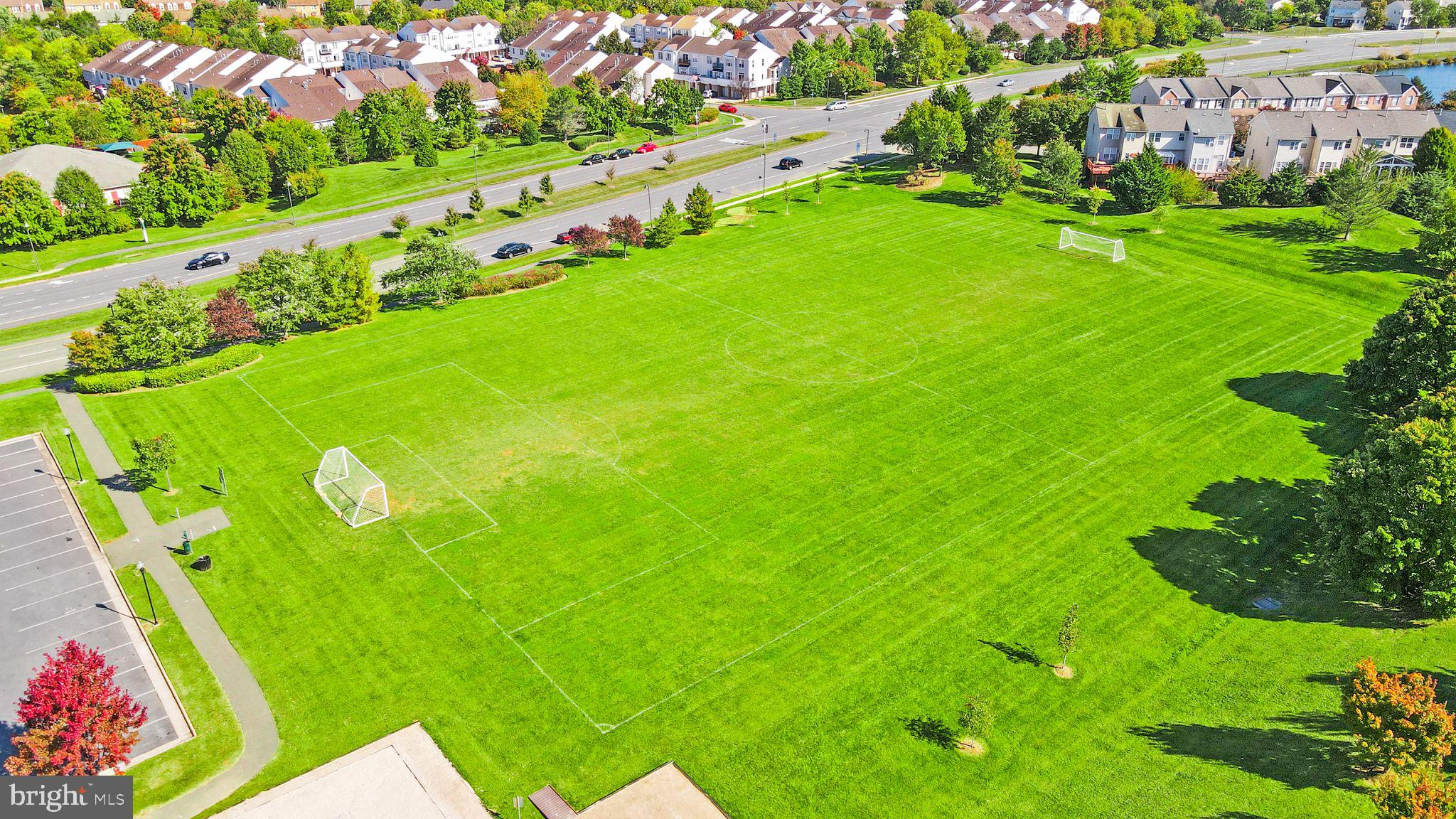 ASHBURN VILLAGE - Residential