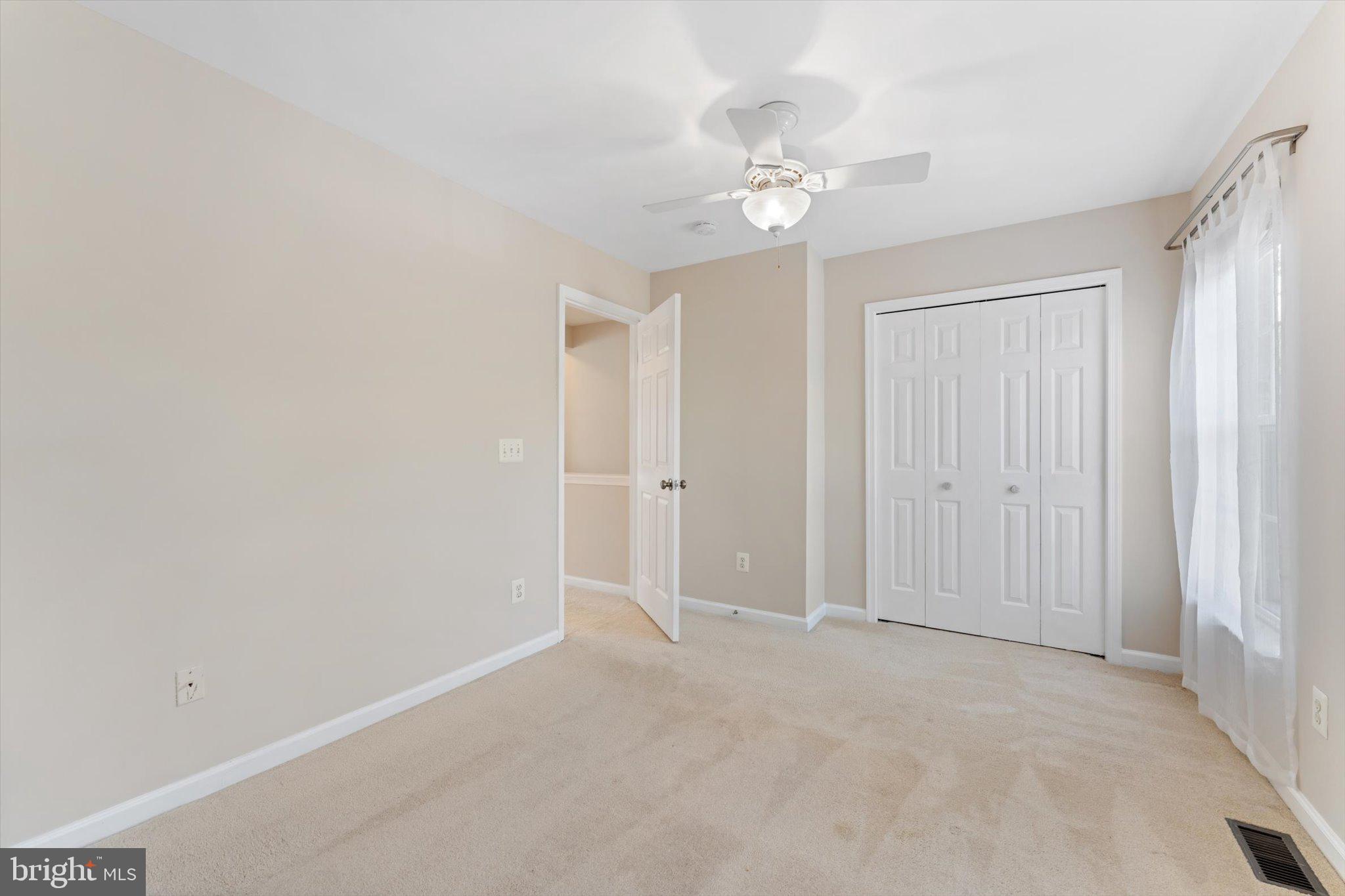 ASHBURN VILLAGE - Residential