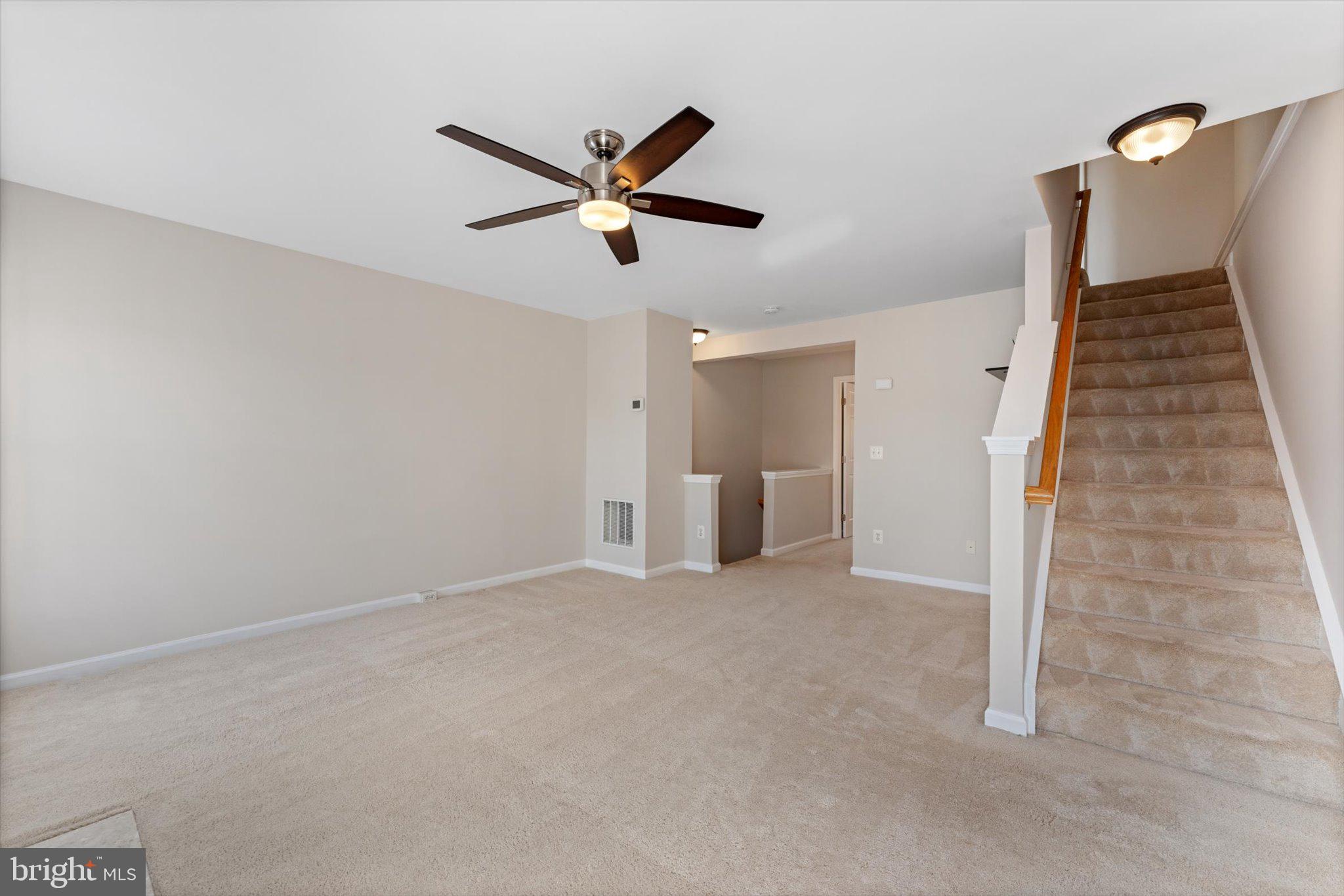 ASHBURN VILLAGE - Residential