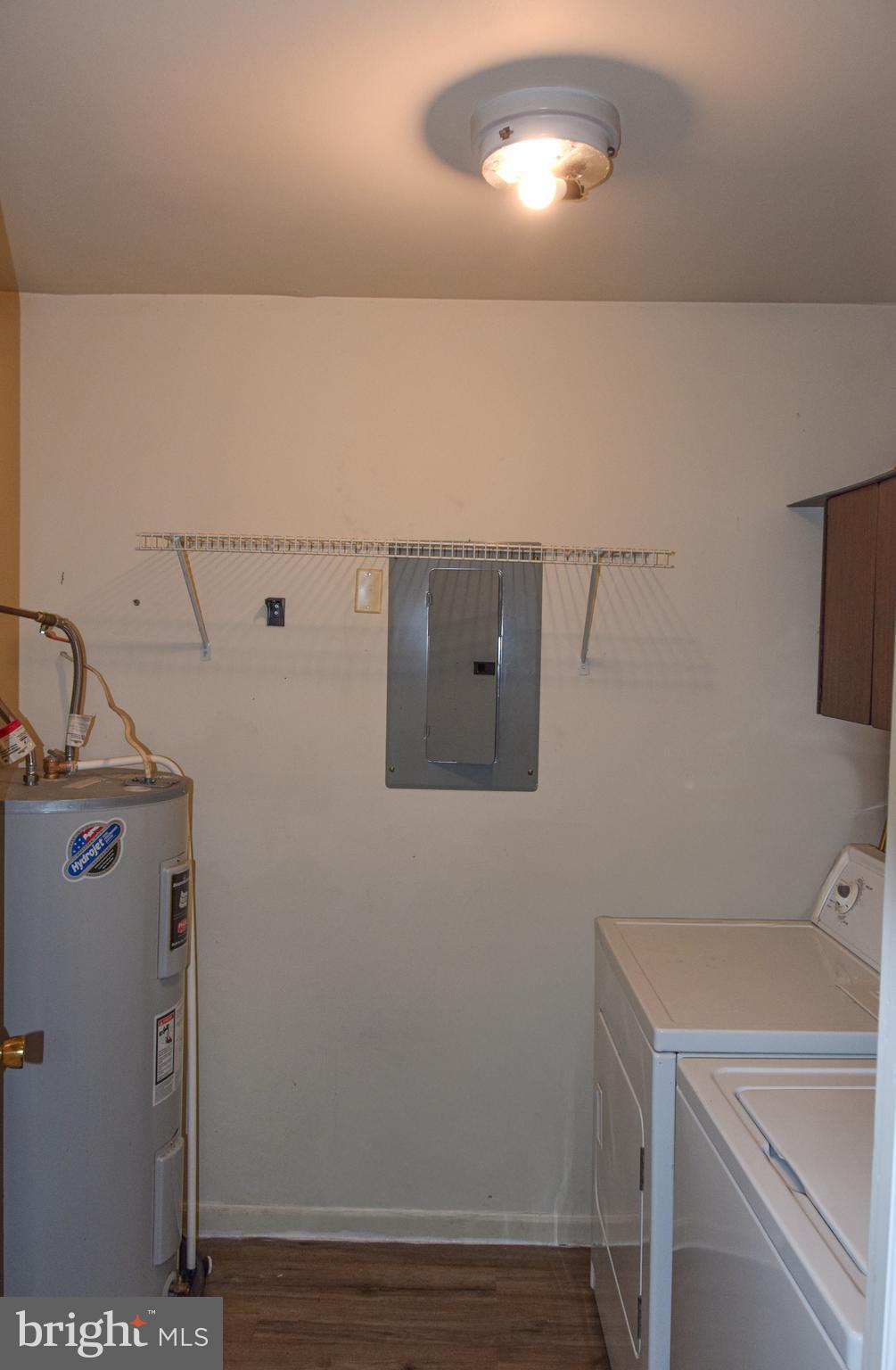 SEVEN OAKS - Residential