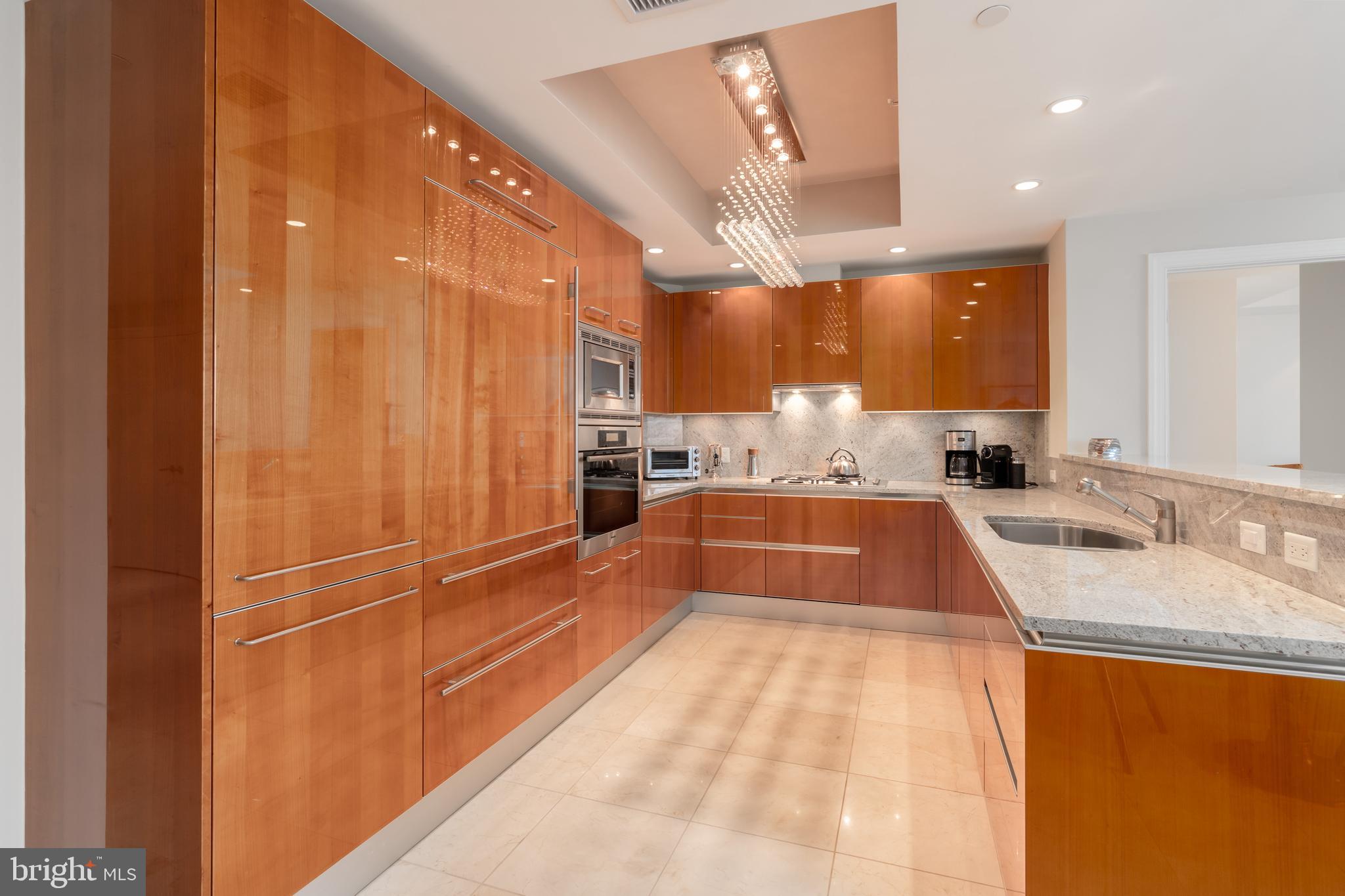 ROSSLYN - Residential