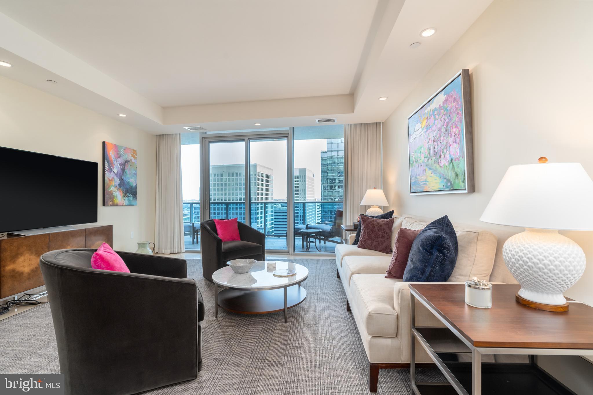 ROSSLYN - Residential