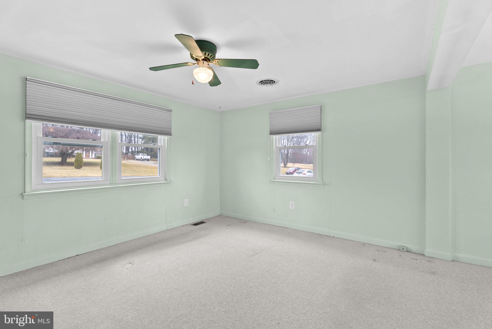 DELL MONT - Residential