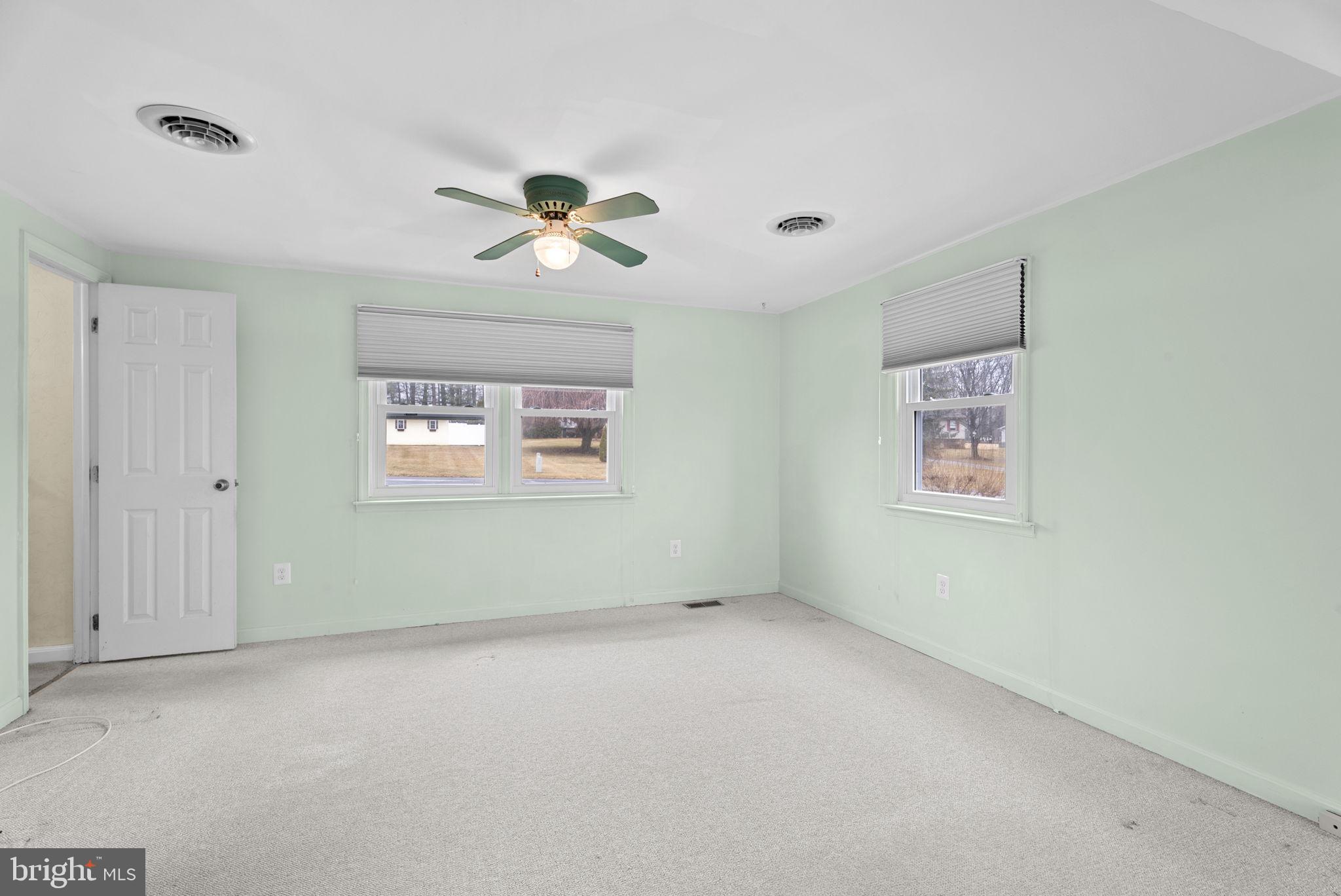 DELL MONT - Residential