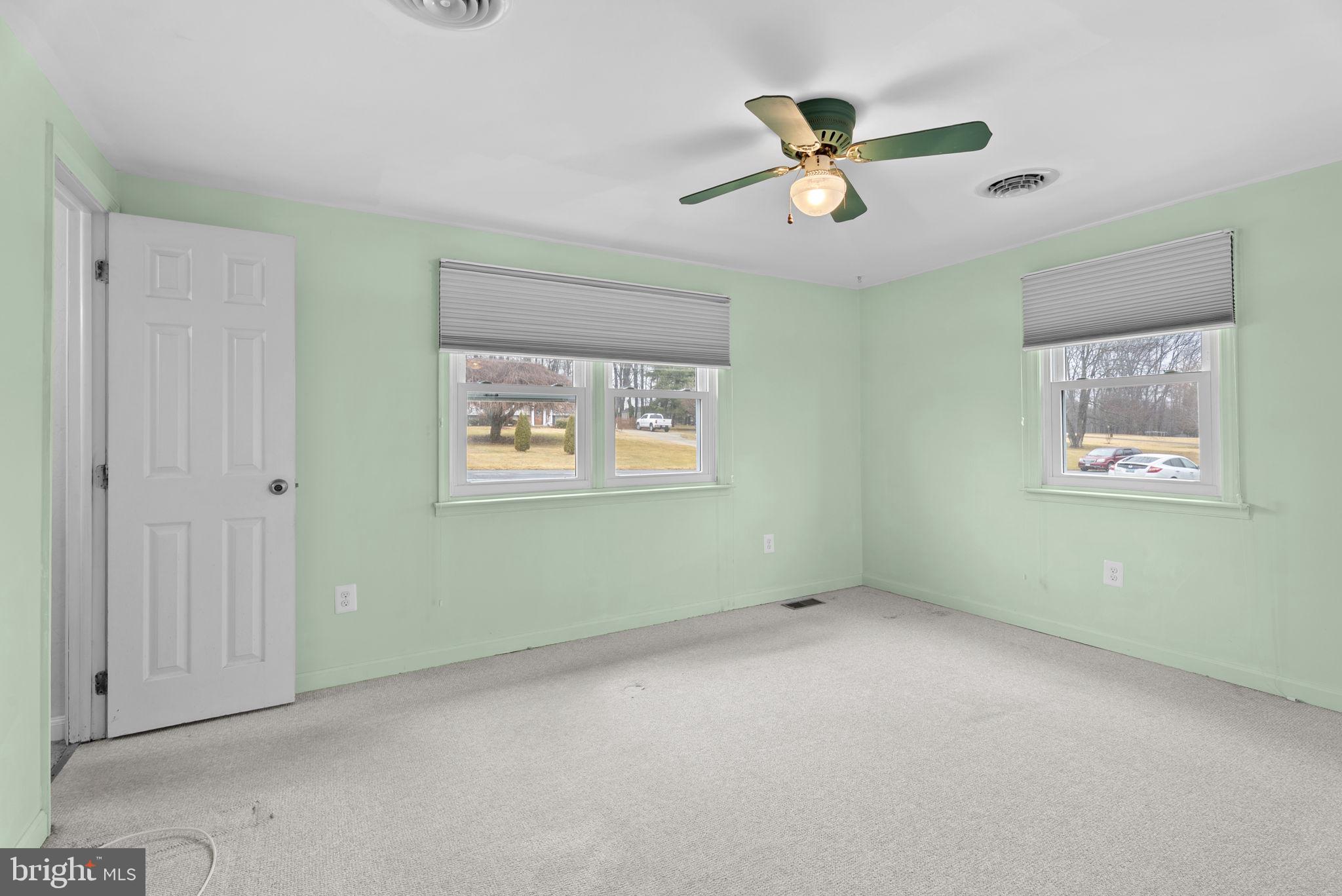 DELL MONT - Residential