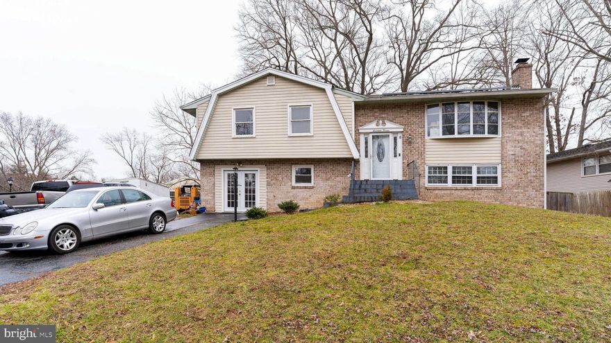 This large split-level home is located in the heart of Waldorf, with easy access to shopping, work and play. Nice size lot, with deck leading to the fenced in backyard, perfect for family gatherings and more! Home needs TLC. Great property to put in some sweat equity! Book your showing today!