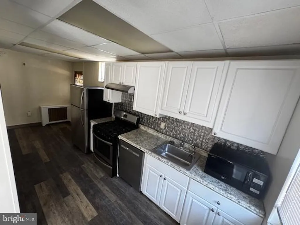 Additional image 4 of 2015 Hyatt Street, Chester, PA 19013
