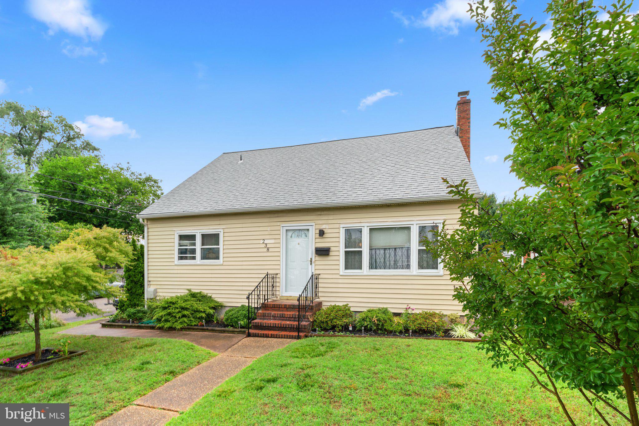 RIVIERA BEACH - Residential