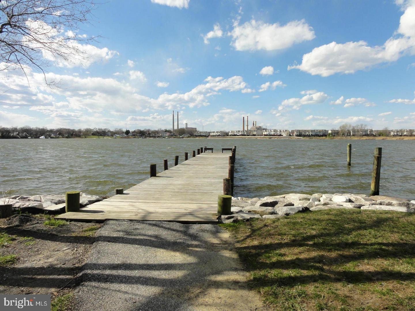 RIVIERA BEACH - Residential