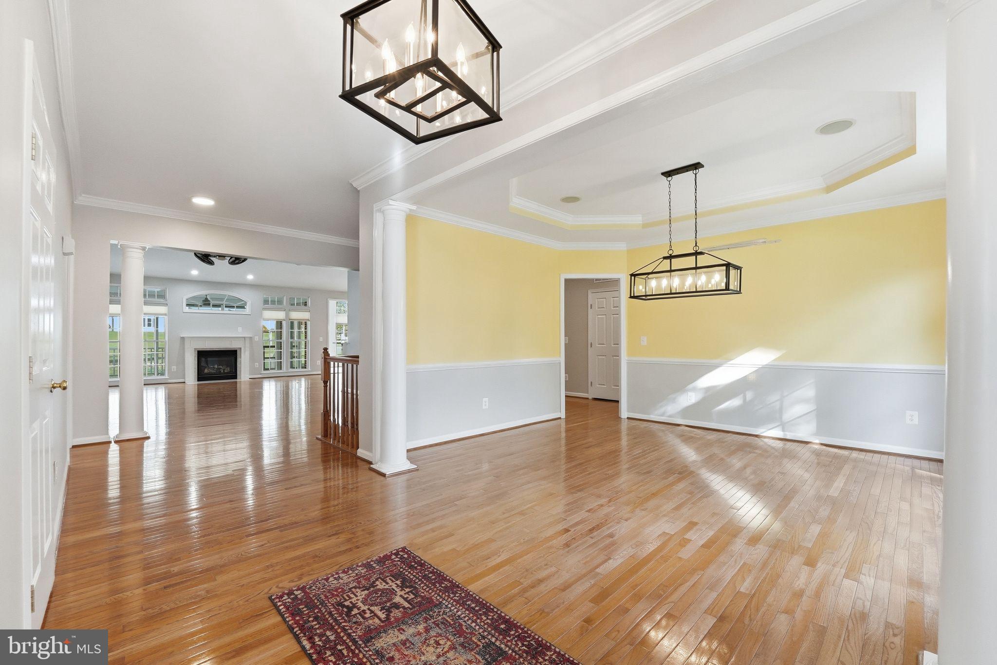 COUNTRY CLUB ESTATES - Residential