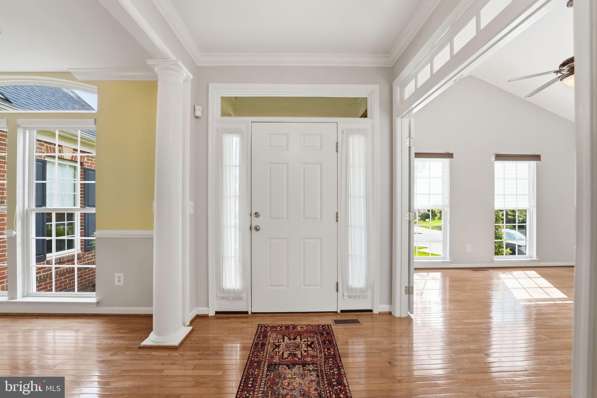 COUNTRY CLUB ESTATES - Residential