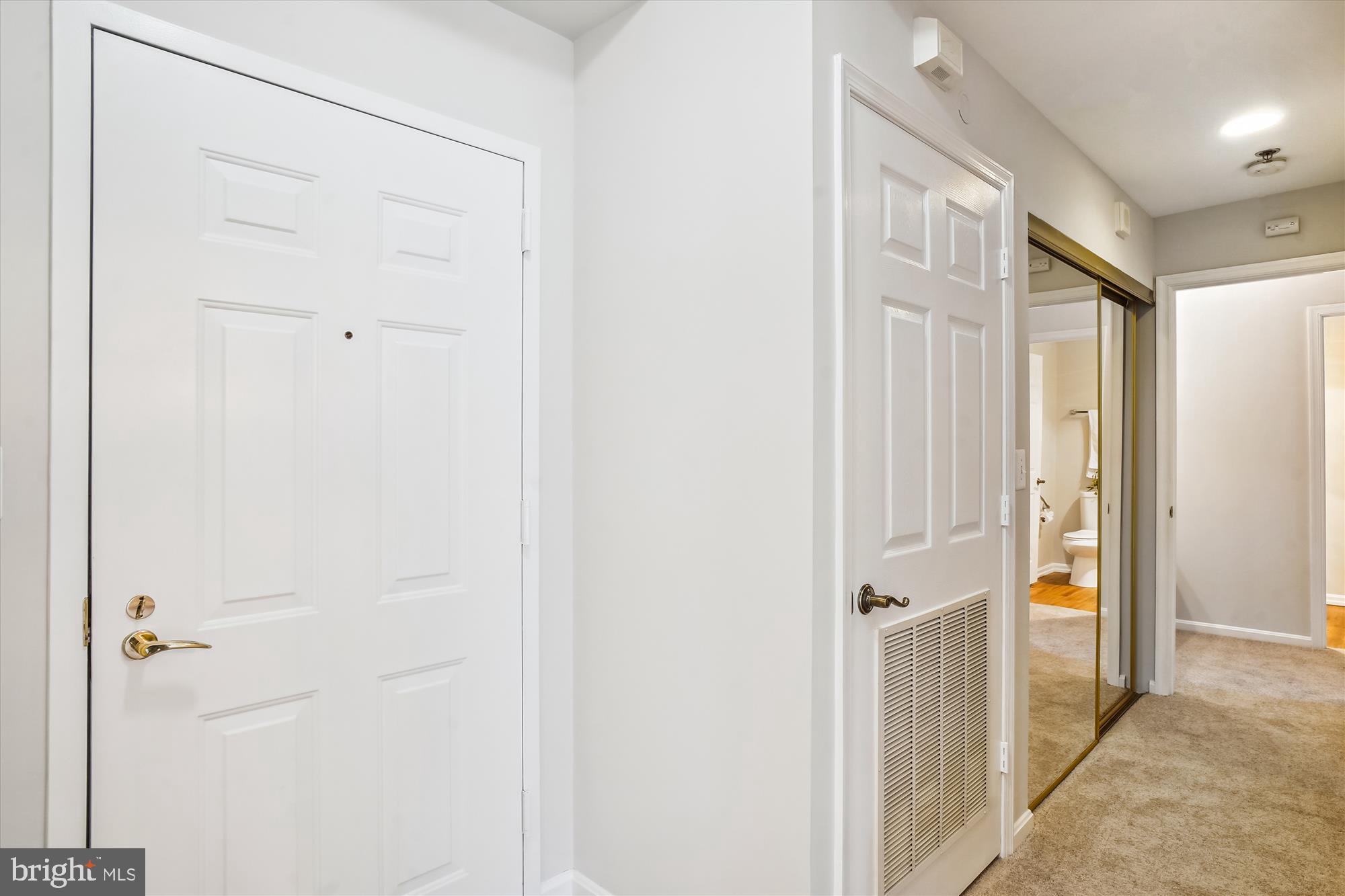 TURNBERRY COURTS AT LEIS - Residential