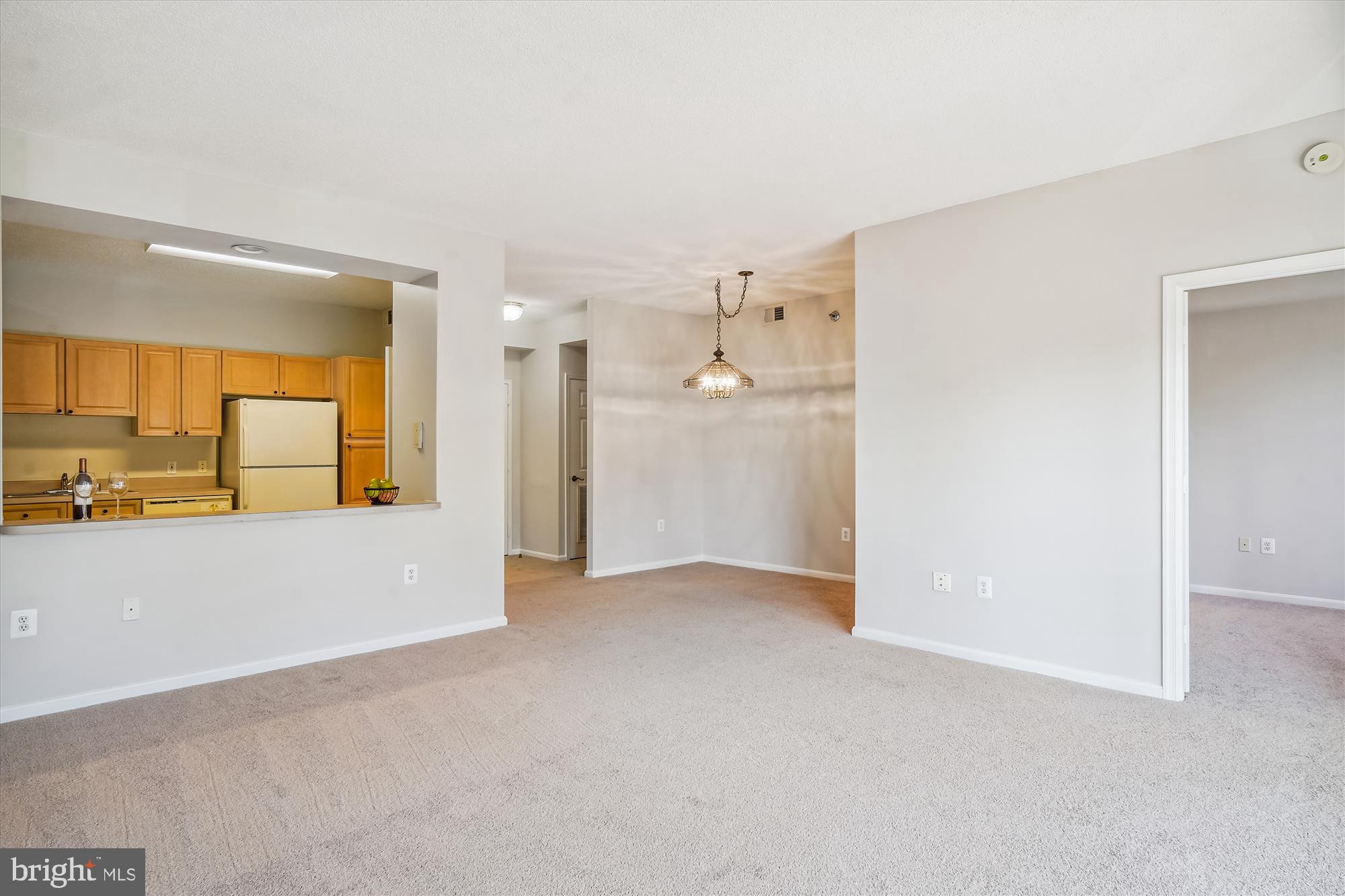 TURNBERRY COURTS AT LEIS - Residential