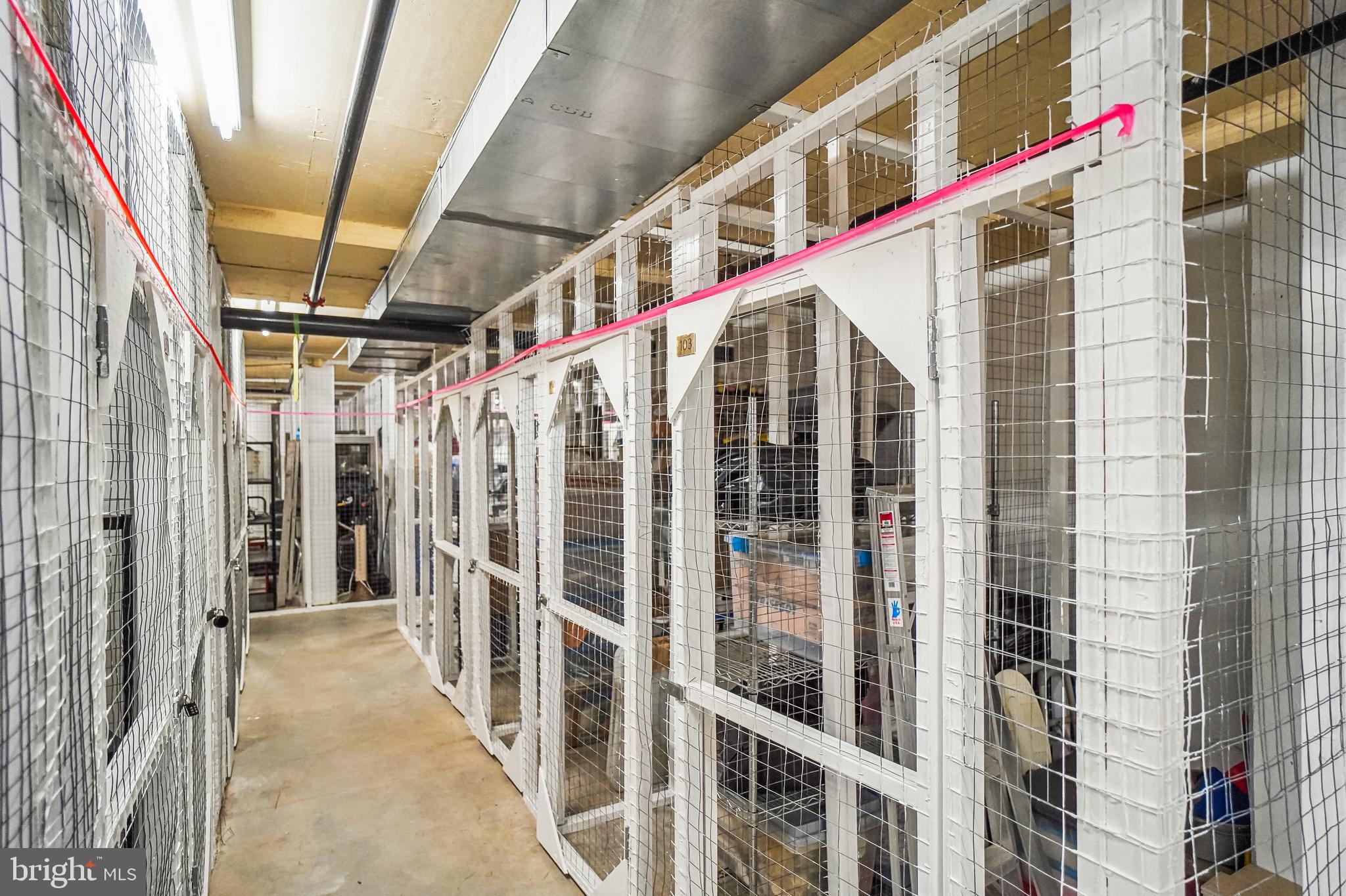 TURNBERRY COURTS AT LEIS - Residential