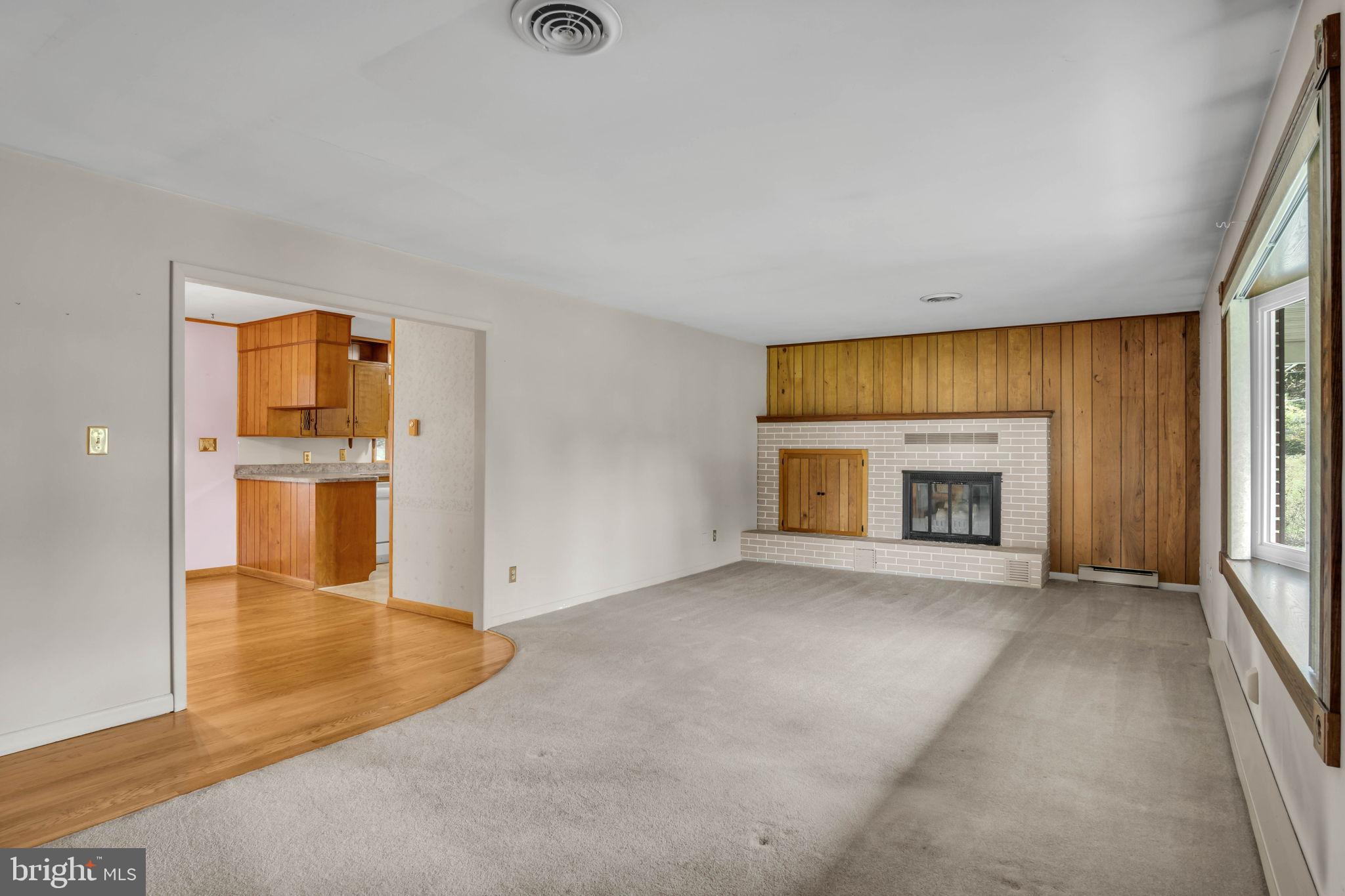 594 SHADYSIDE DRIVE
