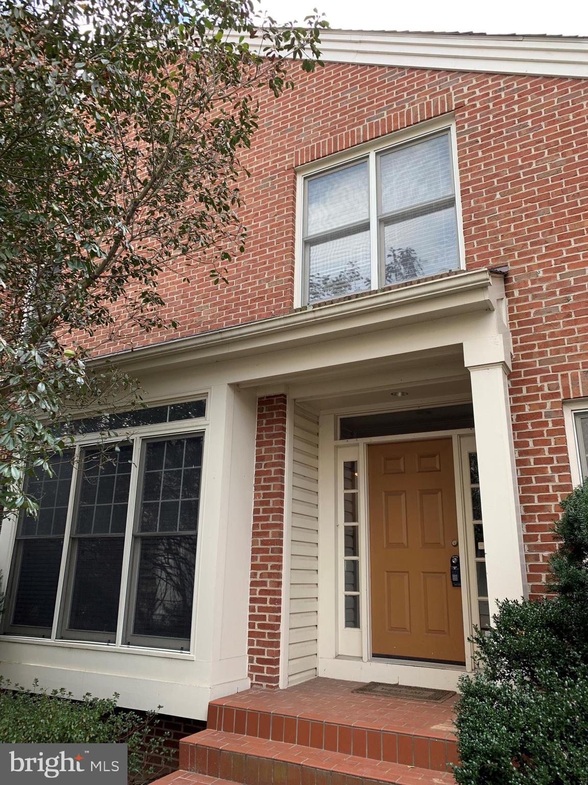 MAGARITY MEWS - Residential Lease