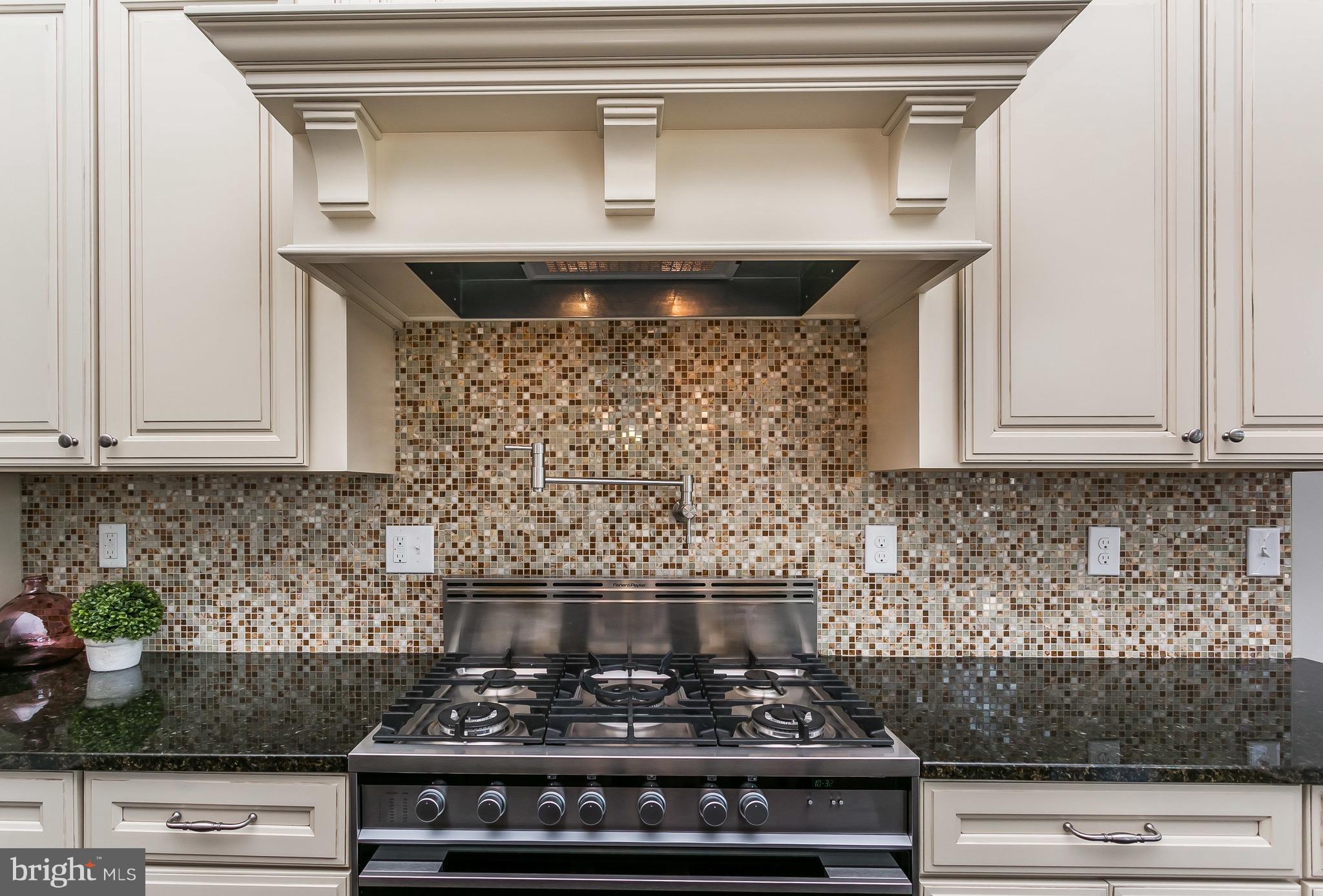 BRIAR KNOLL - Residential