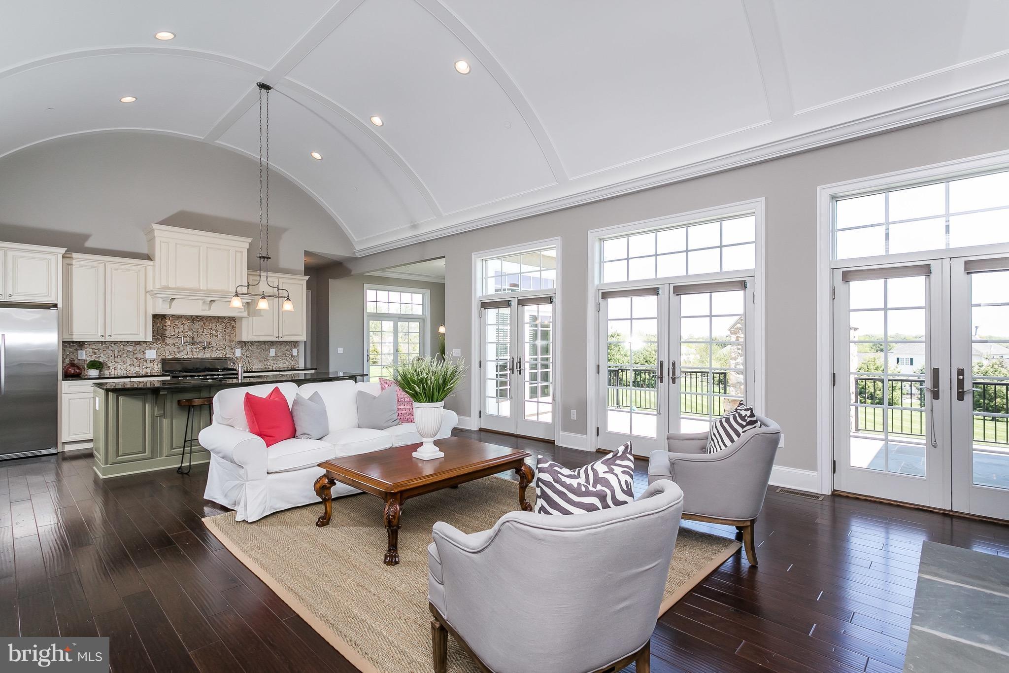 BRIAR KNOLL - Residential