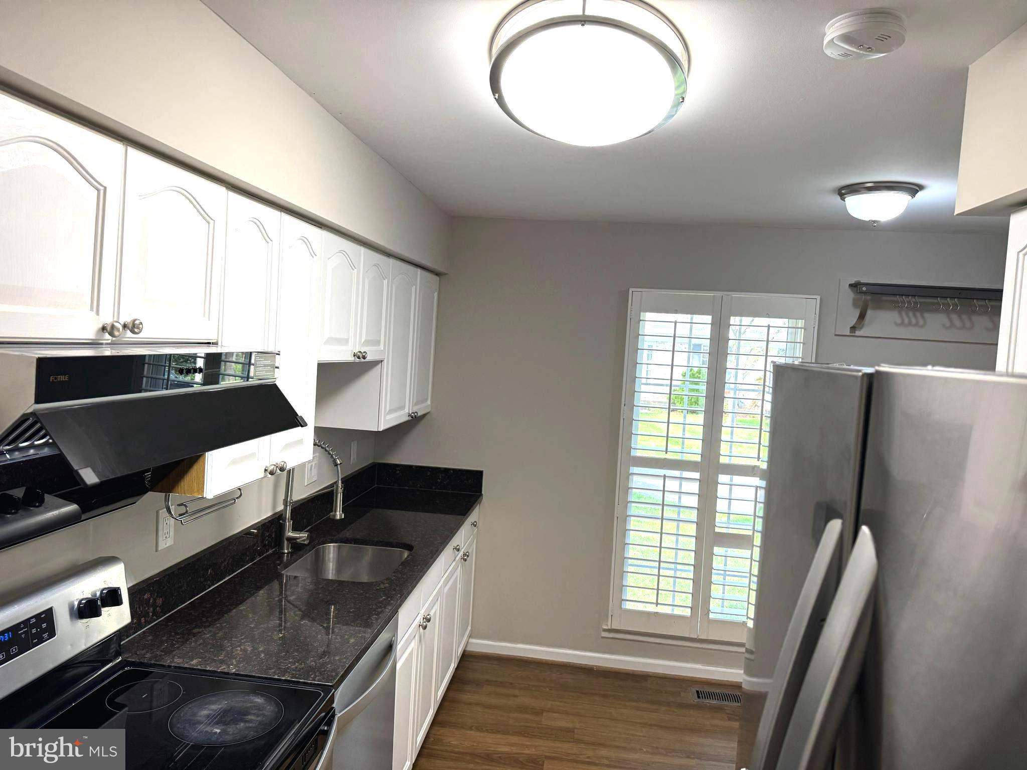 BURKE CENTRE - Residential