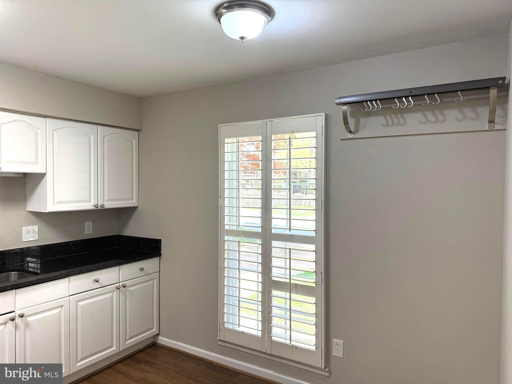 BURKE CENTRE - Residential