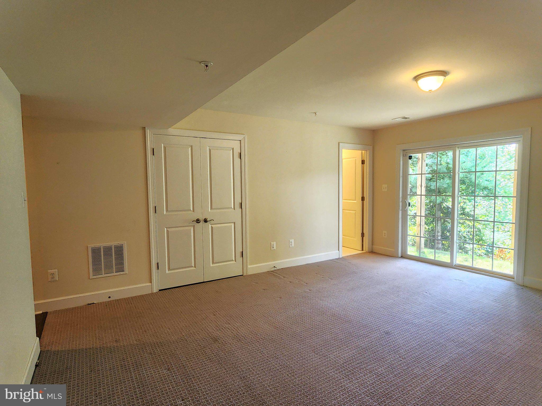 9157 FOX STREAM WAY