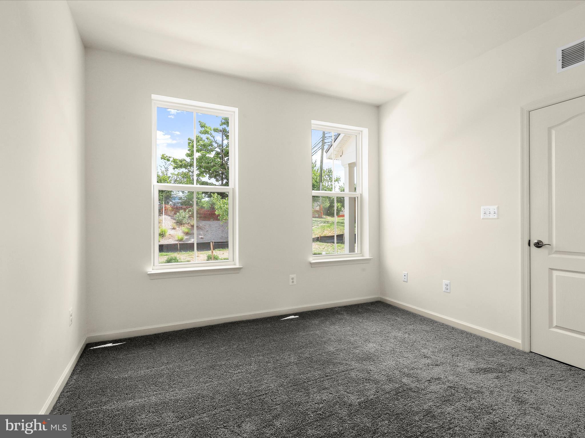 LONG GATE - Residential Lease