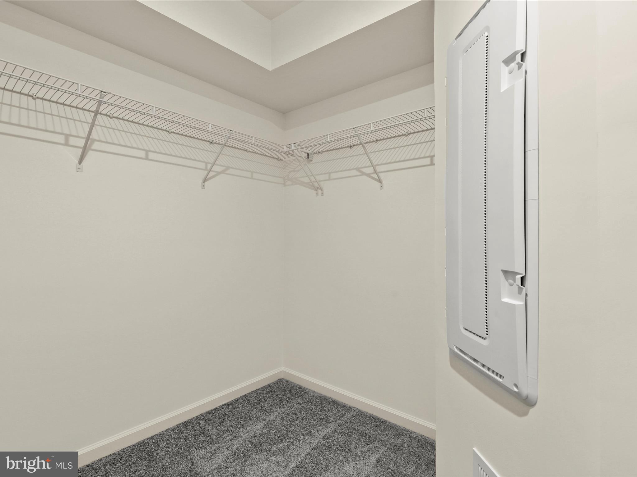 LONG GATE - Residential Lease