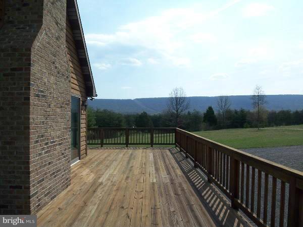 HIGHLAND HILLS - Residential Lease