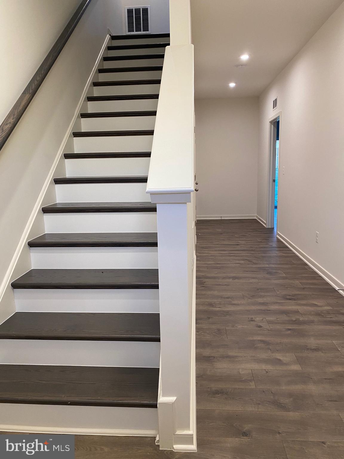 CHERRYVIEW LANDING - Residential Lease