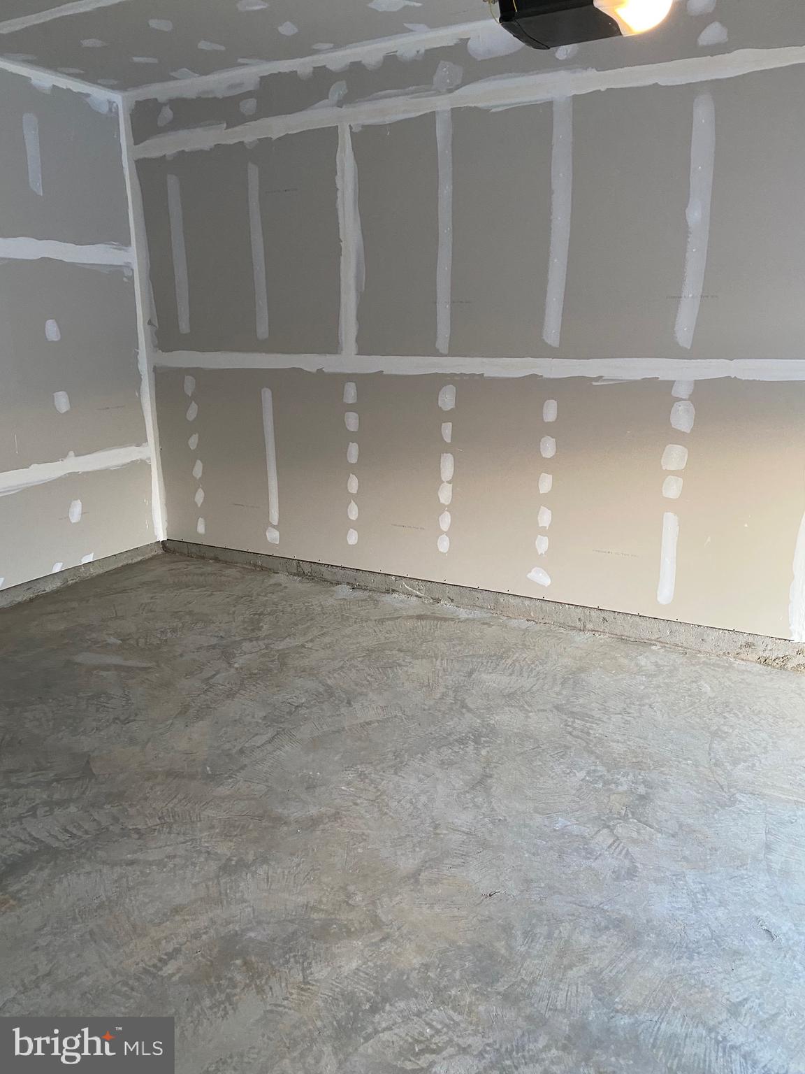 CHERRYVIEW LANDING - Residential Lease