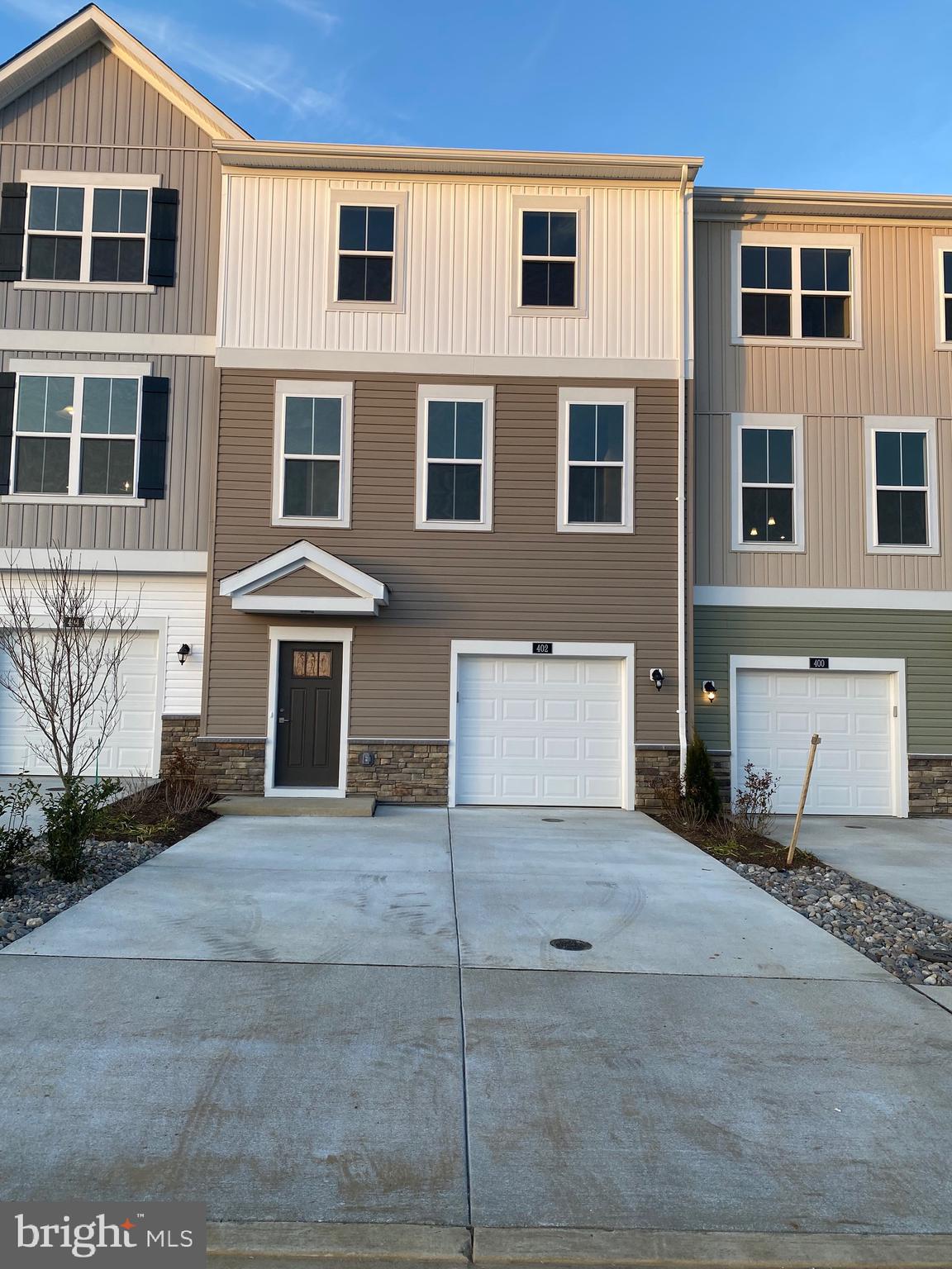 CHERRYVIEW LANDING - Residential Lease