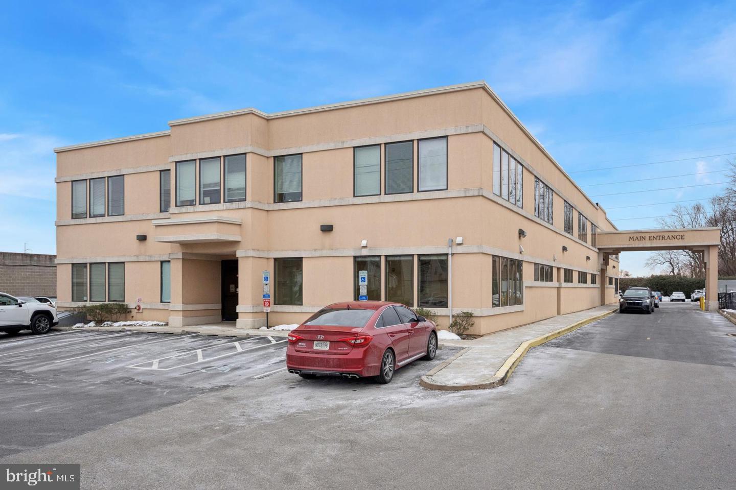 2000 GRANT AVENUE 103