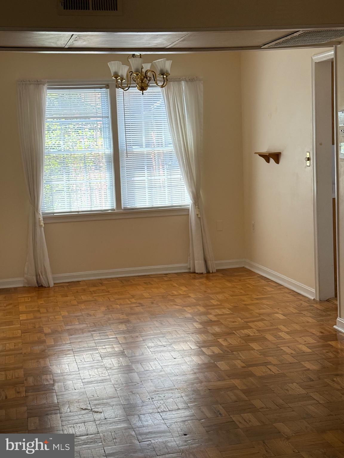 1403 BELLE VIEW BOULEVARD B-1