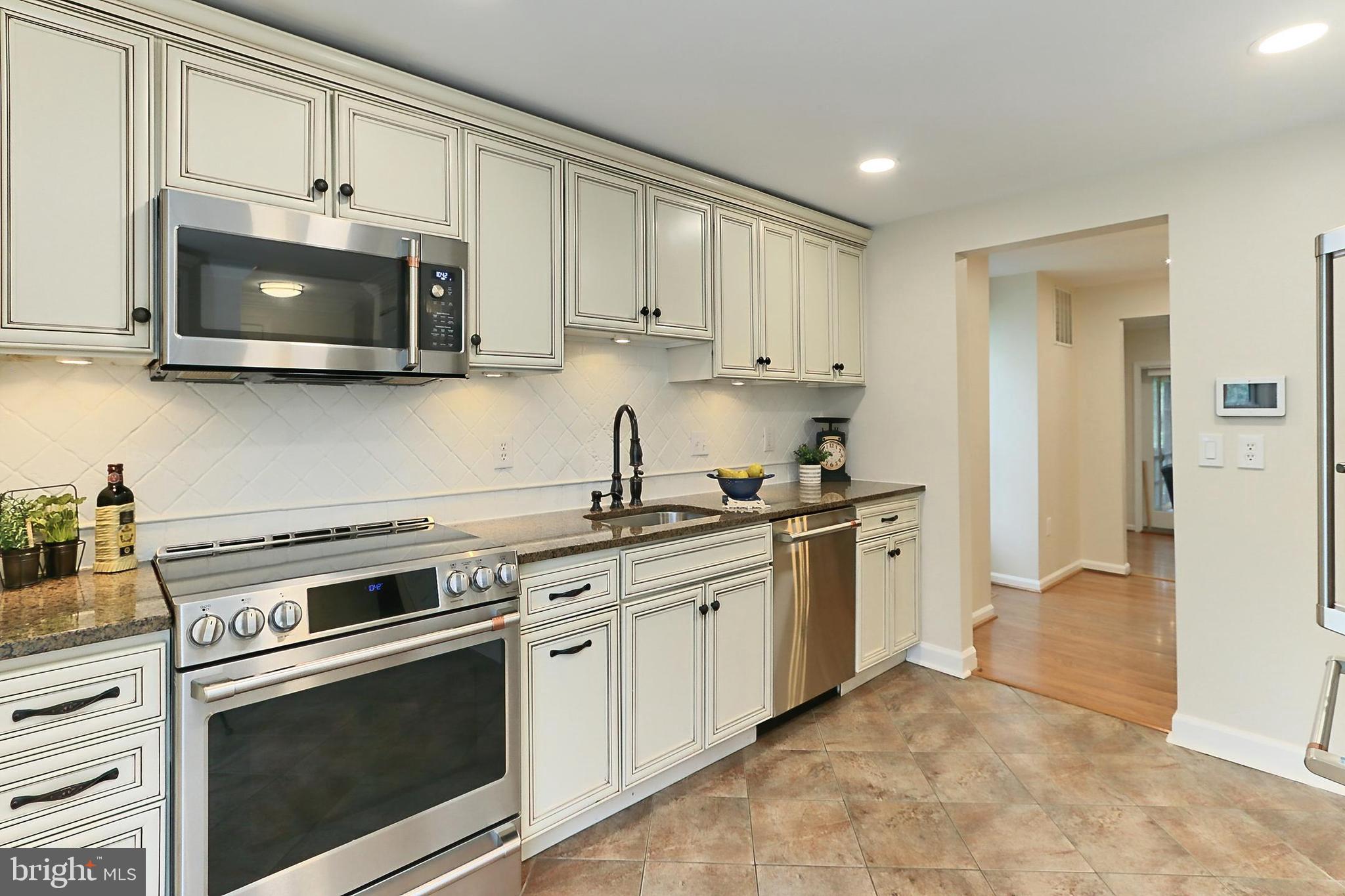 BURKE CENTRE - Residential