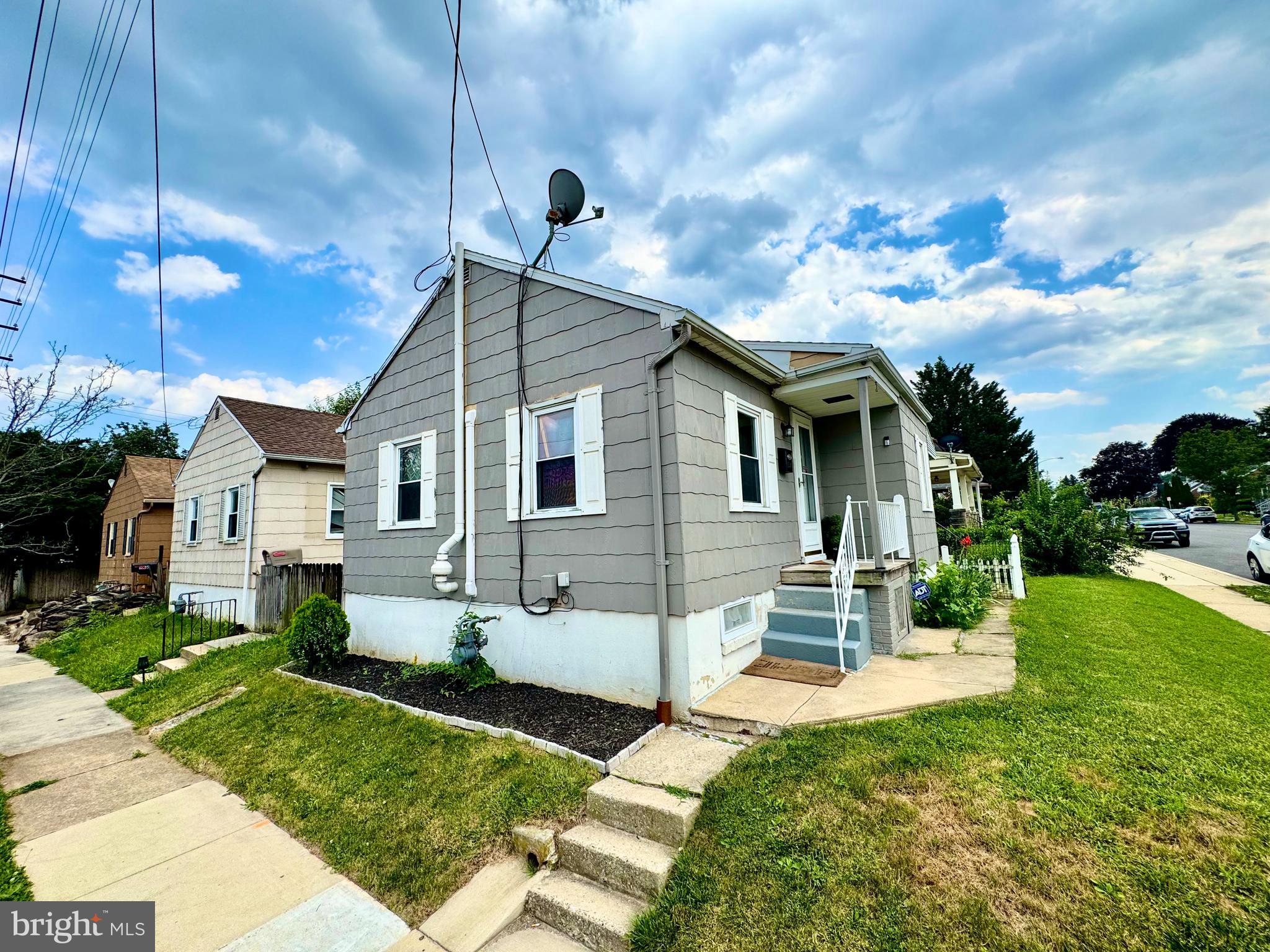 854 WOOD STREET