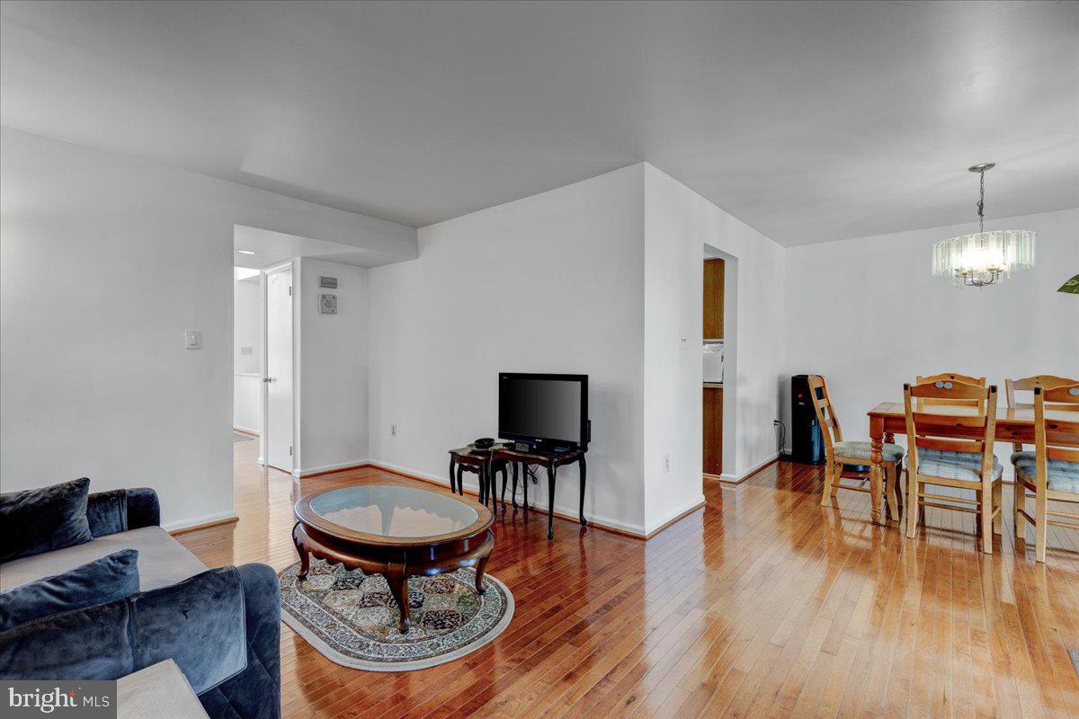 POTOMAC FAIRWAYS - Residential