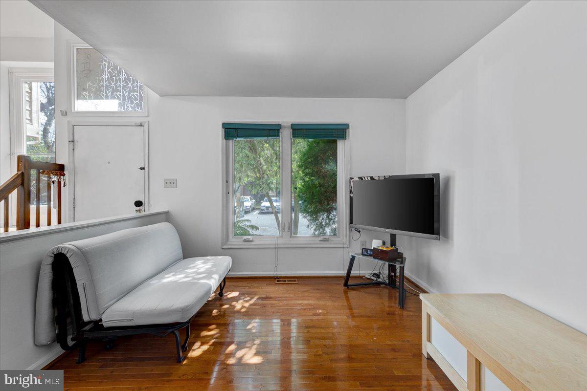 POTOMAC FAIRWAYS - Residential