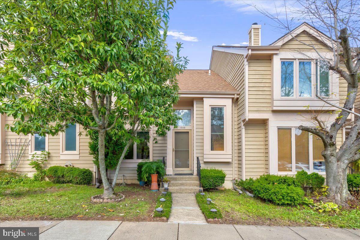 POTOMAC FAIRWAYS - Residential