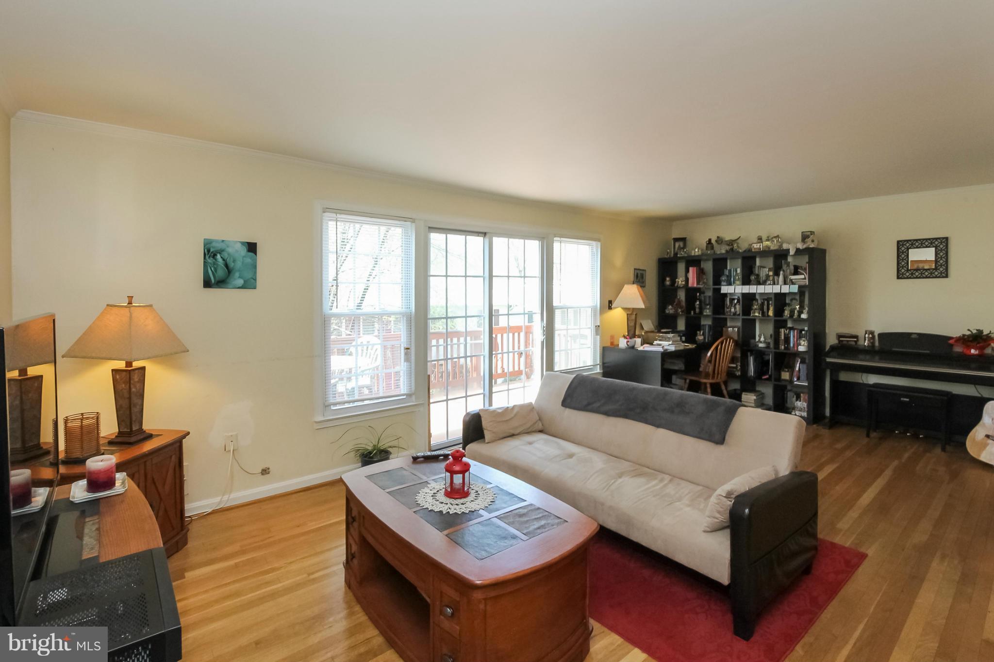 GREENWICH HILL - Residential