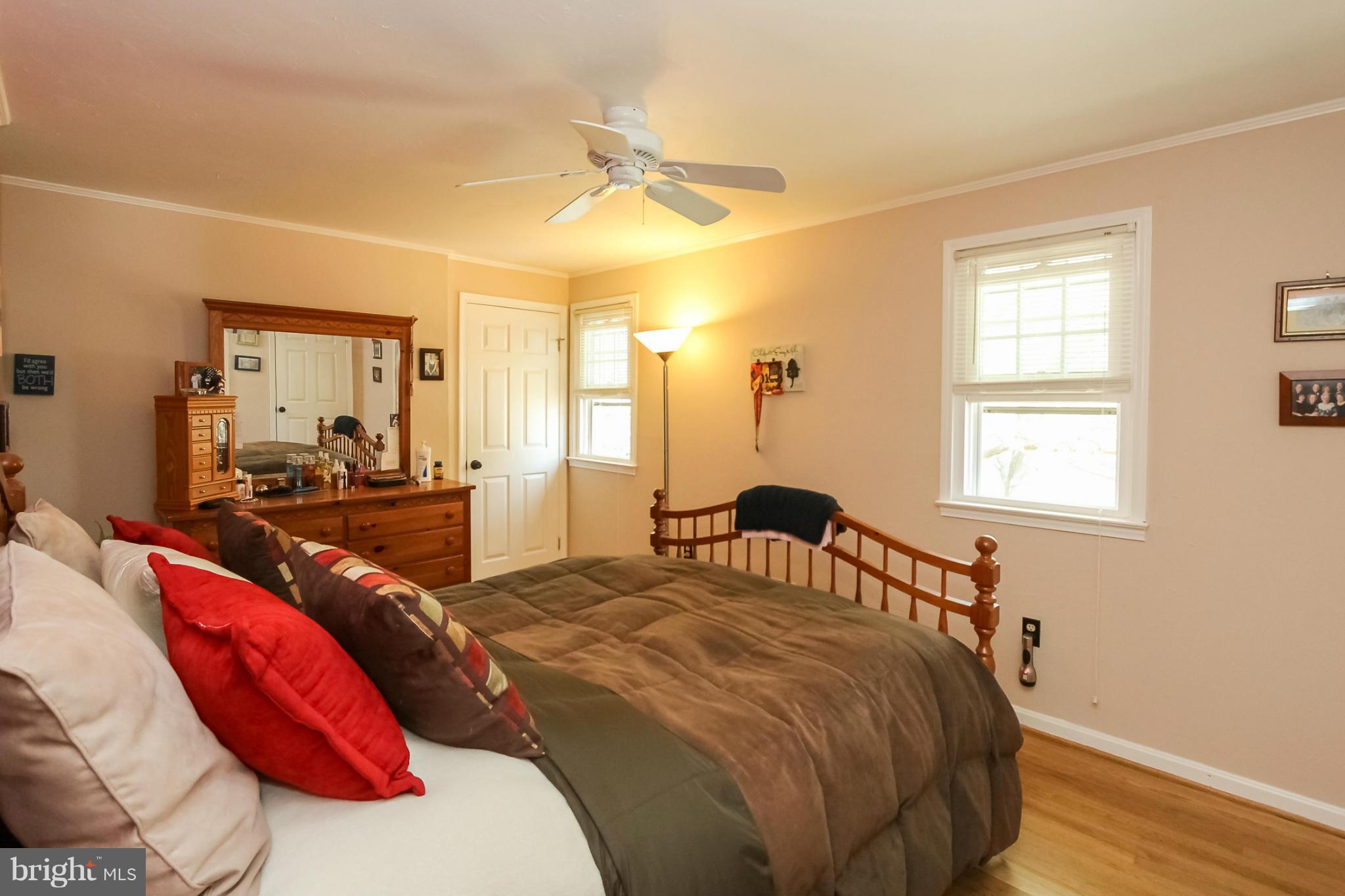 GREENWICH HILL - Residential