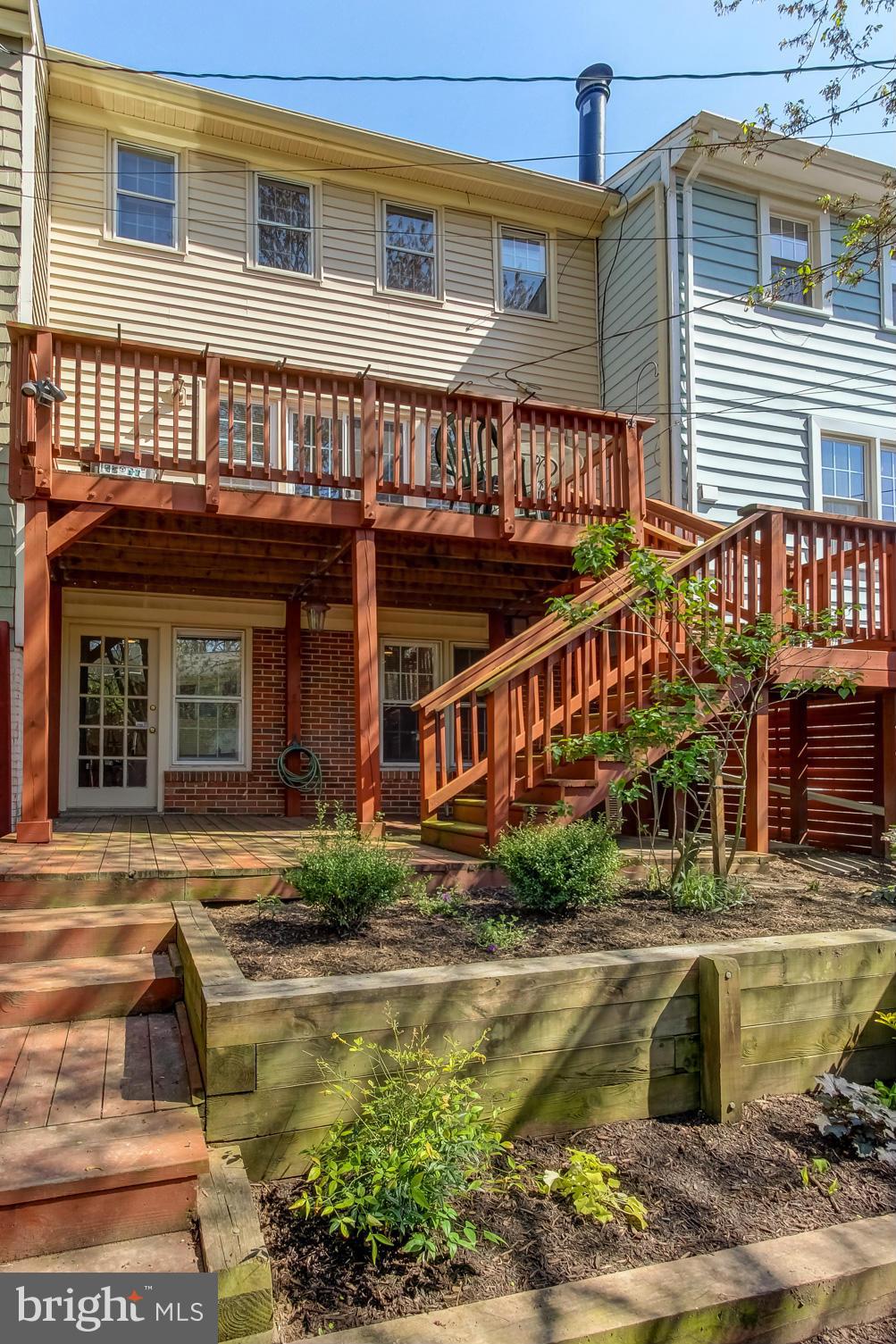 GREENWICH HILL - Residential