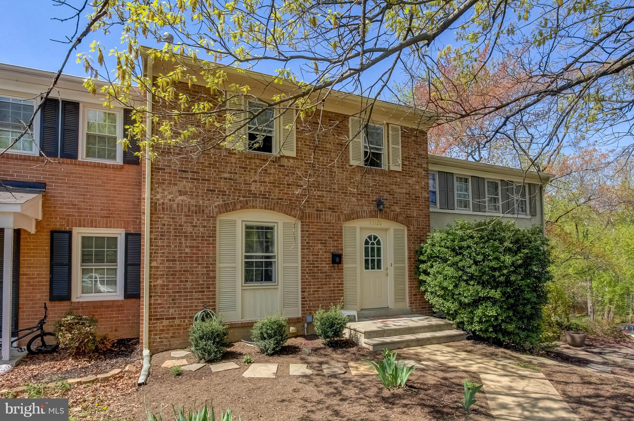 GREENWICH HILL - Residential