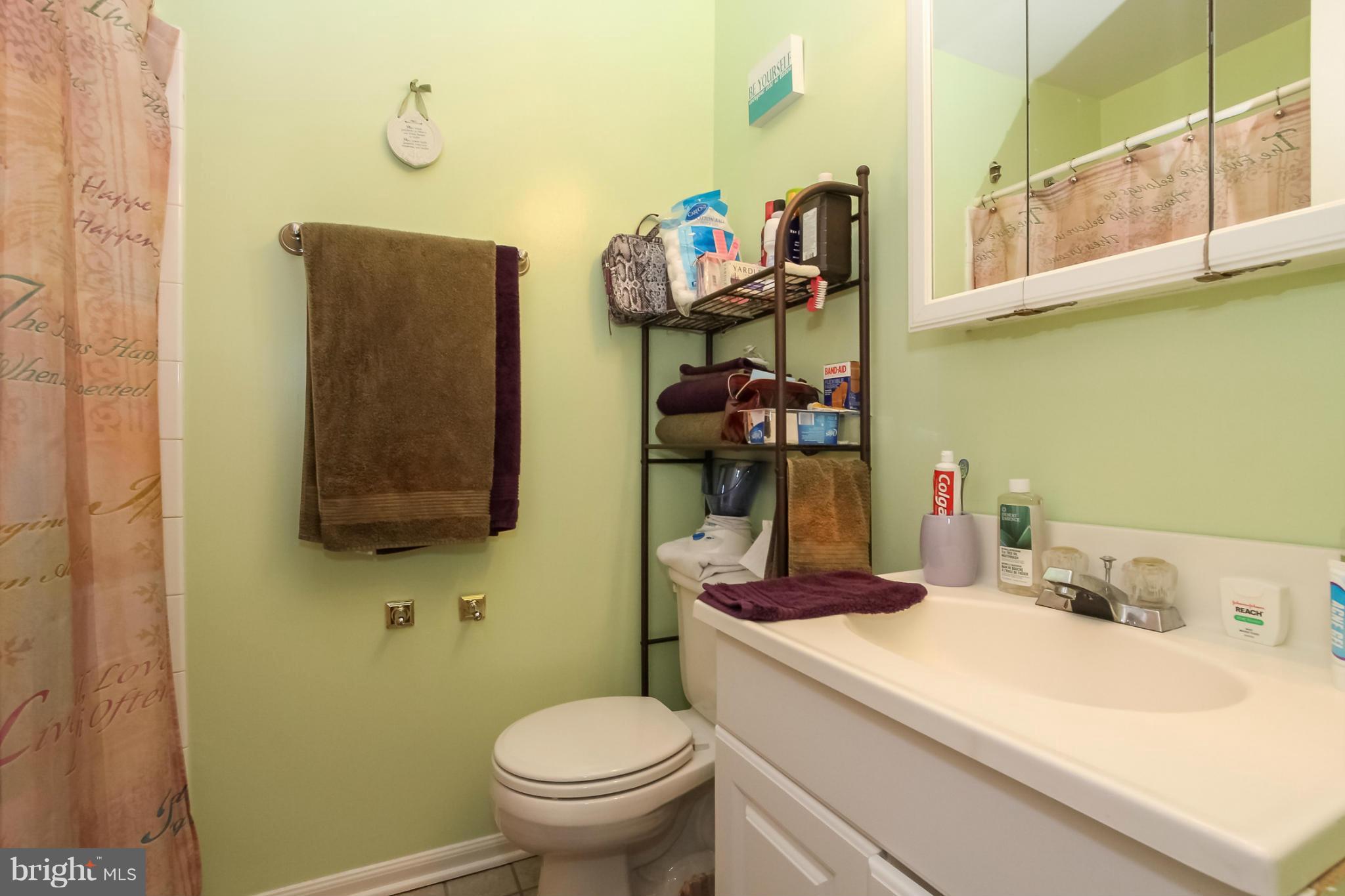 GREENWICH HILL - Residential